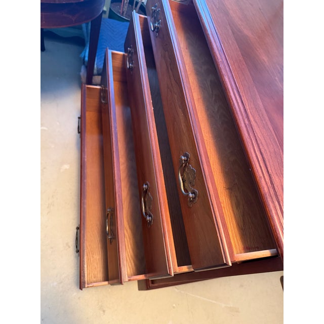 1970s Henkel Harris Virginia Galleries Dresser For Sale In New York - Image 6 of 18
