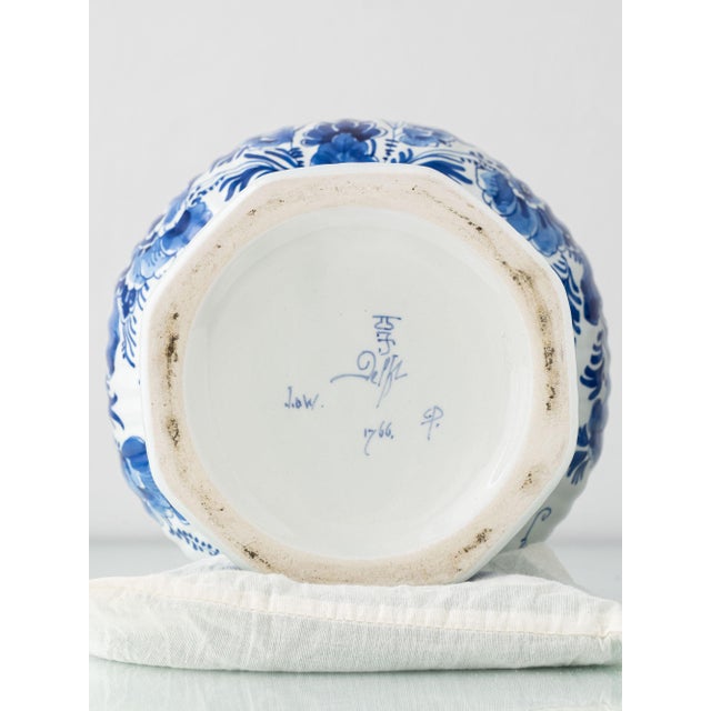 1970s Blue Ceramic Ginger Jar Lamp with New Pistachio Green Silk Shade from Royal Delft, 1971 For Sale - Image 5 of 16