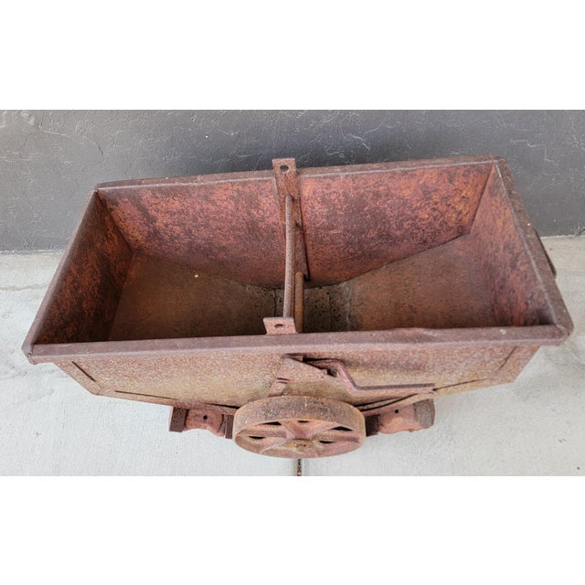 Factory or Ore Industrial Cart 19th Century For Sale - Image 4 of 11