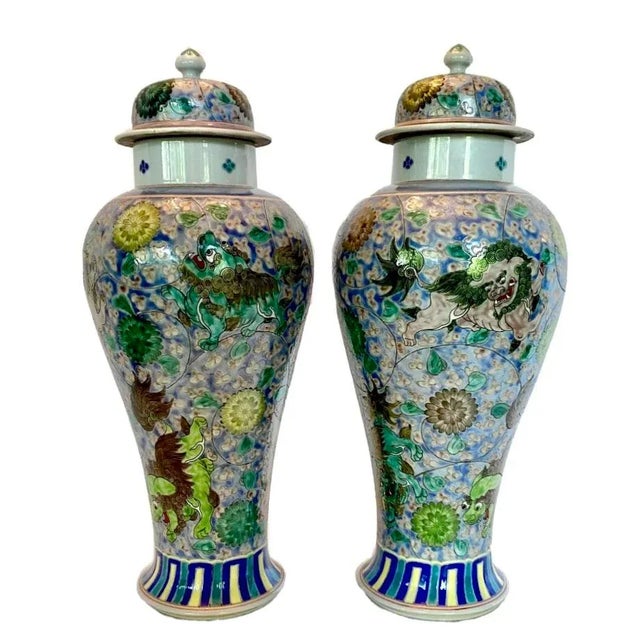 Mid 20th Century Pair of Mid 20th Century Chinese Porcelain Famille Rose Reproduction Foo Dog Temple Jars For Sale - Image 5 of 9