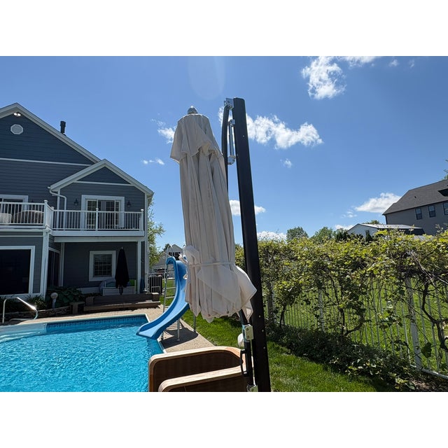 Tuuci® Ocean Master Max Cantilever Umbrella With Tilt – 9' Octagonal For Sale In Columbus - Image 6 of 18