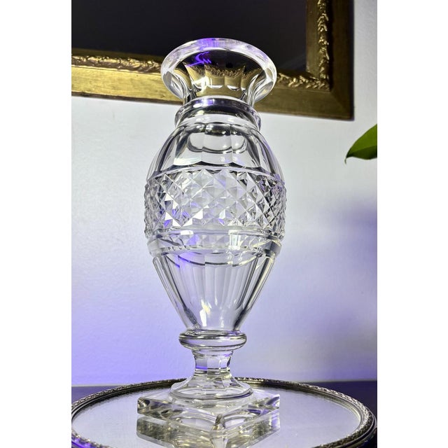 Large 19th-Century Medici-Shaped Montcenis Vase with Pointed Diamond Cut. Elegant Montcenis crystal vase in a Medici-...