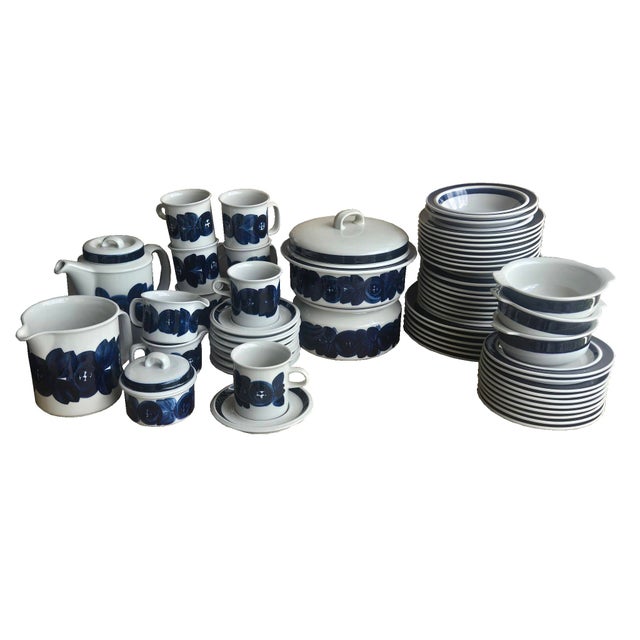 Vintage Arabia Finland Anemone Dinnerware Designed by Ulla Procope, Set of 79 Pieces For Sale - Image 9 of 10