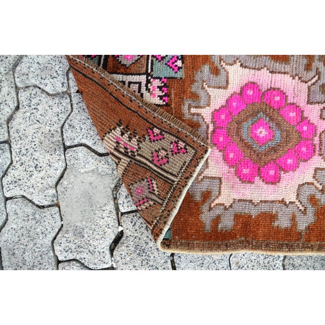 1960s 1960s Vintage Brown & Pink Turkish Small Rug For Sale - Image 5 of 6