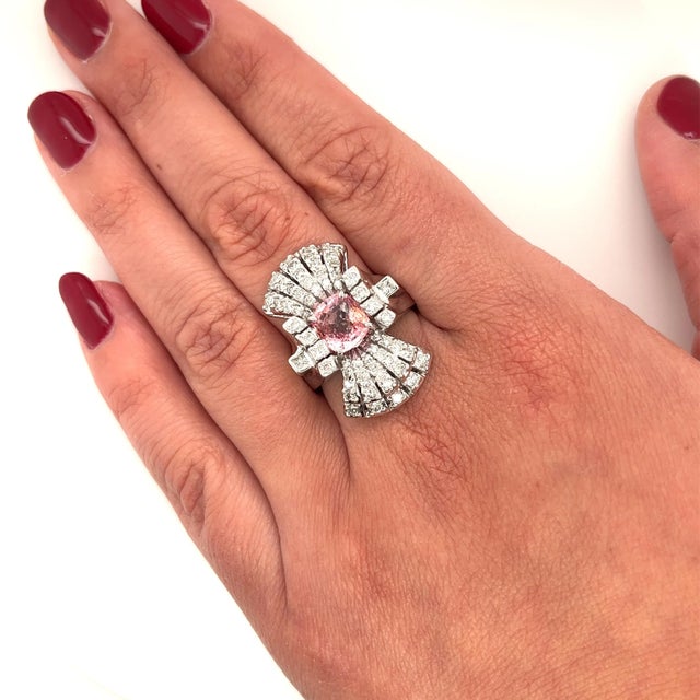 Contemporary Late 20th Century Gia Certified Pink Sapphire and Diamond Vintage 18k Gold Vertical Ring Size 8.5 For Sale - Image 3 of 7