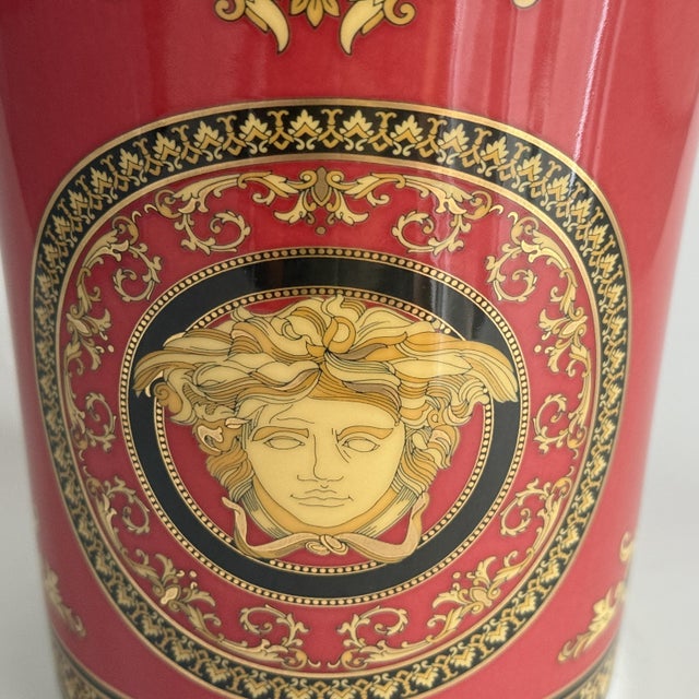 Rosenthal Medusa Vase by Versace for Rosenthal, 1994 For Sale - Image 4 of 7