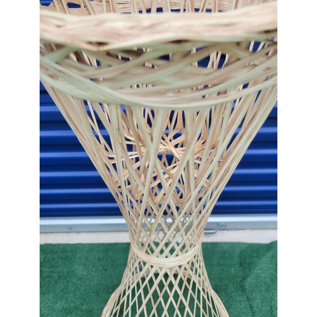 Russell Woodard Vintage Woodard Spun Fiberglass Mid Century Modern Pale Peach White Tall Plant Stand Holder For Sale - Image 4 of 5