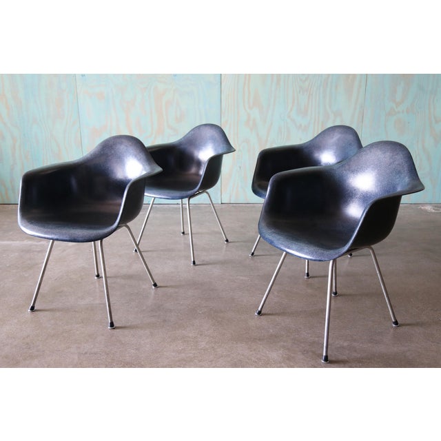 Herman Miller Set of 4 Navy Blue Fiberglass Eames Shell Armchairs for Herman MIller C. 1960s For Sale - Image 4 of 16