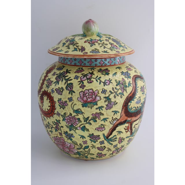 Lge Famille Juane Chinese Porcelain Ginger Jar W/ Dragon & Phoenix, Qing MCM For Sale - Image 9 of 10
