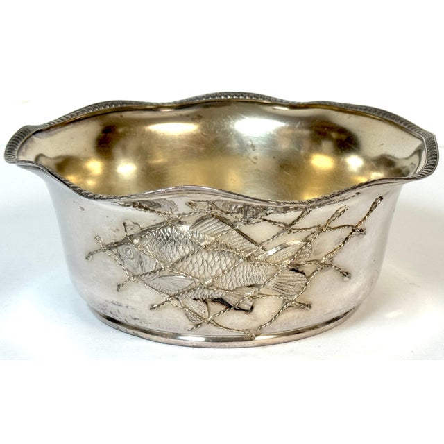 Late 19th Century Aesthetic Silver-Plated Bowl or Jeroboam Wine Coaster Fish & Net Motif, C. 1880s For Sale - Image 5 of 12