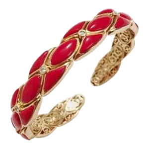 Yellow Gold Cuff Bracelet with Coral Resin and Diamonds