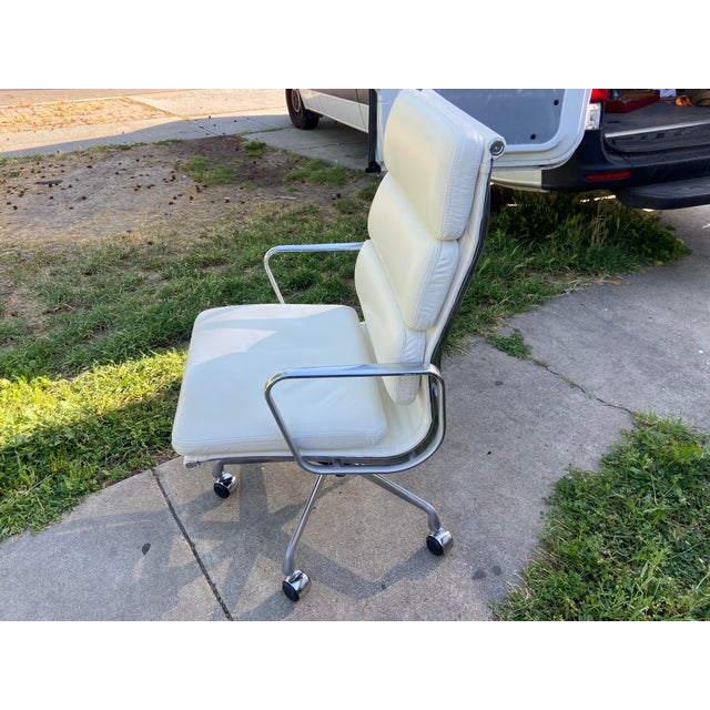 Authentic Eames Soft Pad Chair - Executive by Herman Miller White Leather For Sale In Sacramento - Image 6 of 12