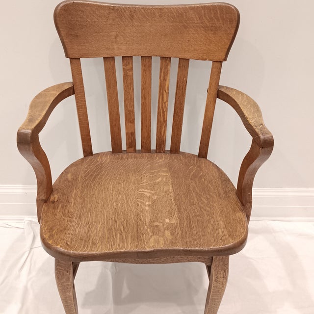Vintage Mission Style Arts & Crafts Quarter Sawn Oak Armchair. 20.5" w x 17" d x 34.5" h **If you would like to be...