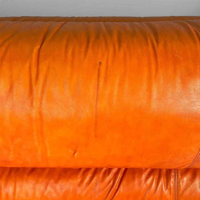 Italian Modern Leather Sofa by Alessandro Becchi for Giovannetti Collezioni, 1970 For Sale - Image 9 of 18