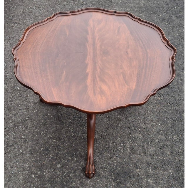 Chippendale Mid 20th Century Chippendale Style Crotch Mahogany Low Center Table or Coffee Table For Sale - Image 3 of 12