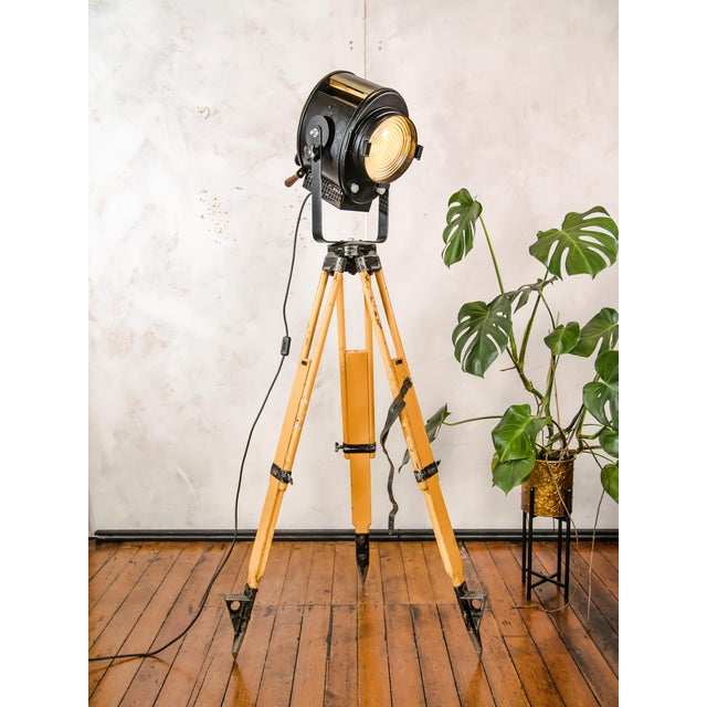 1950s Black Theater Spotlight on Surveying Tripod Floor Lamp from A.E. Cremer, 1950s For Sale - Image 5 of 18