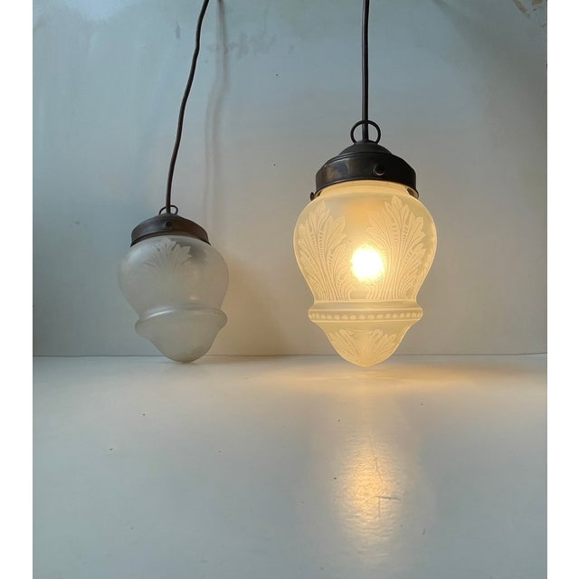 Antique Edwardian Style Etched Glass and Copper Pendant Lights, 1910s, Set of 2 For Sale - Image 3 of 9