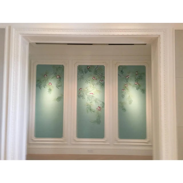 If you love the look of De Gournay wallpaper but not the price, this is for you. The listed price is for 3 panels of 36"...