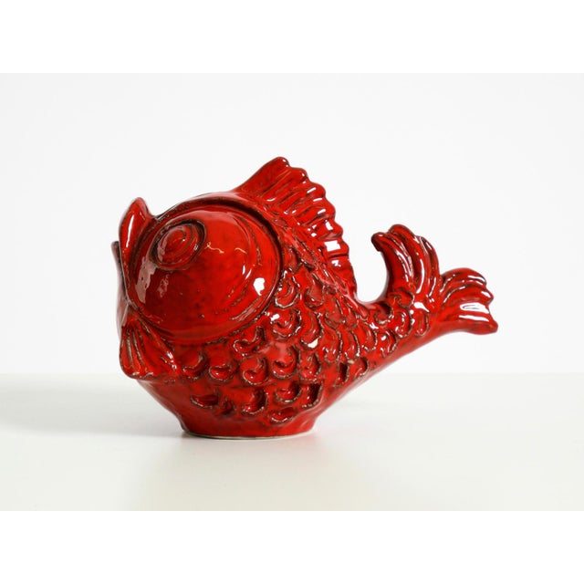 Beautiful decorative 1960s ceramic fish money box. The design is by the renowned Italian artist and painter Aldo Londi....