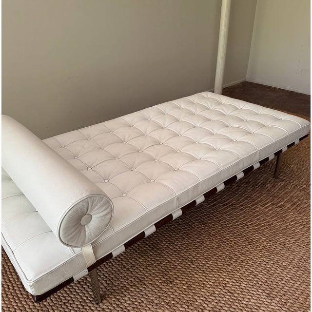1970s Barcelona Daybed in the Style of Ludwig Mies Van Der Rohe, Germany 1970's For Sale - Image 5 of 5
