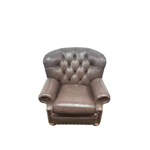 American Fine Tufted Leather Lounge Chair by Distinctive Leather Inc For Sale - Image 3 of 7