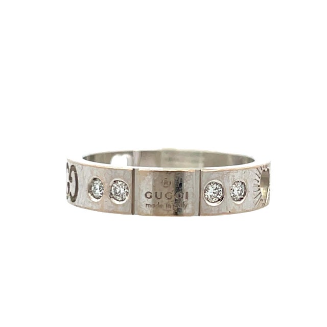Modern Mid 20th Century Gucci Icon 18k White Gold Diamond Band Ring For Sale - Image 3 of 10