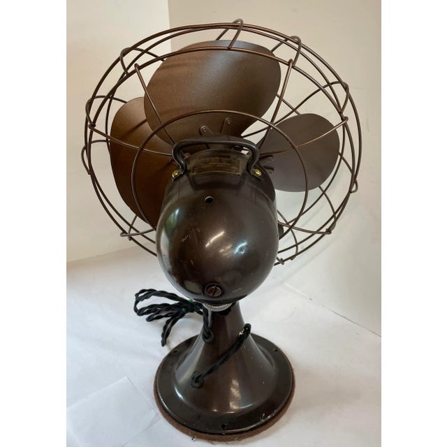 1940s 1949 Emerson 3 Speed Oscillating Electric Fan -Restored For Sale - Image 5 of 8