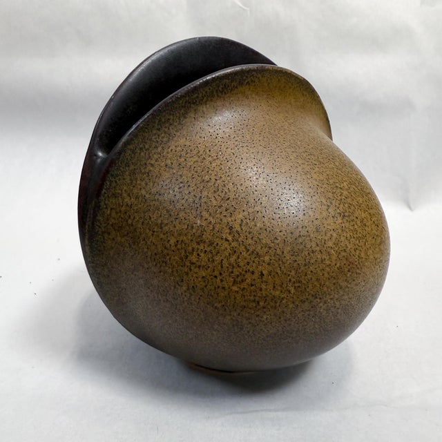 Brown Venus Vase by Uta Feyl for Rosenthal Studio Pottery Germany Mid Century For Sale - Image 8 of 10