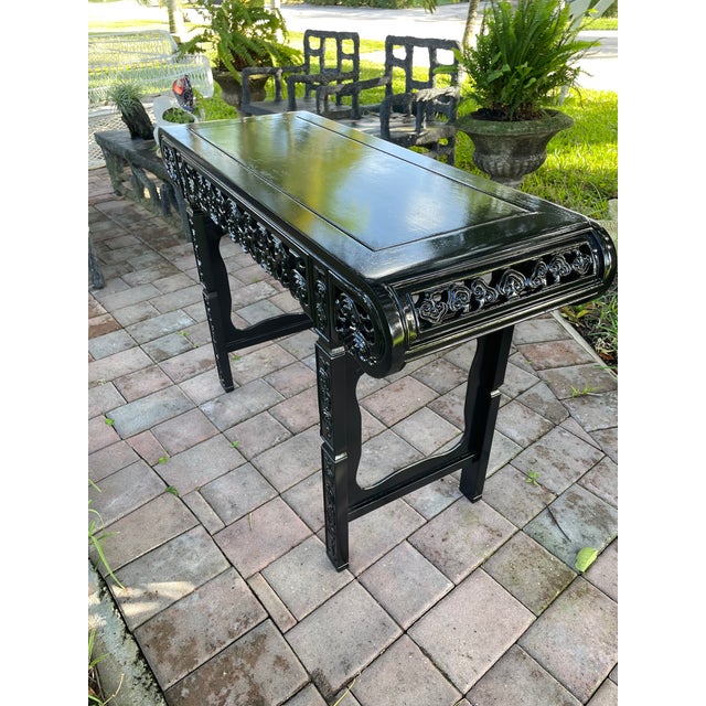 Black Early 20th Century Chinese Black Lacquered Mahogany Console Table For Sale - Image 8 of 9