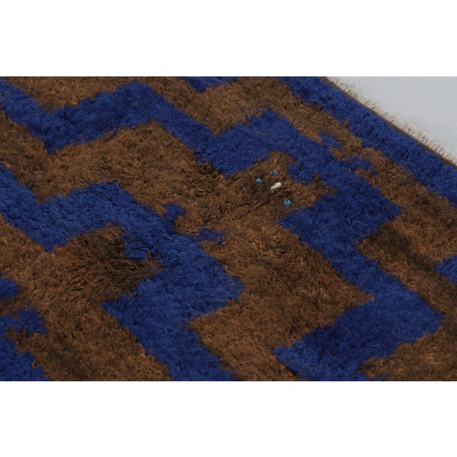 Traditional Vintage Turkish Tulu Rug, Navy Blue and Brown Geometric Pattern - Rug & Kilim For Sale - Image 3 of 8