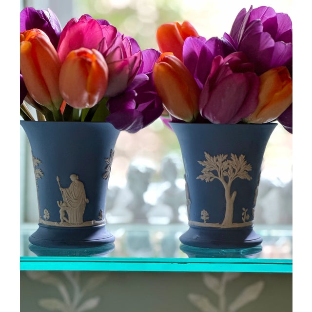 1960s Wedgwood Blue and White Jasperware Vase For Sale - Image 9 of 10