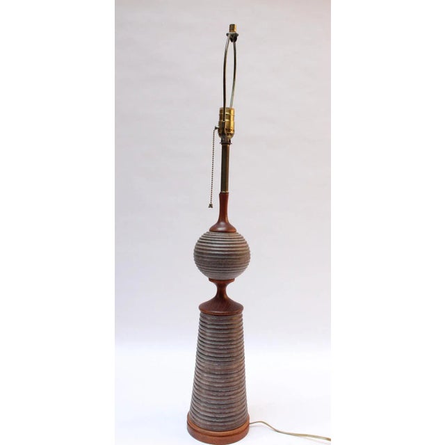 Mid-Century Modern Scandinavian Modernist Sculptural Teak and Ceramic Table Lamp For Sale - Image 3 of 13