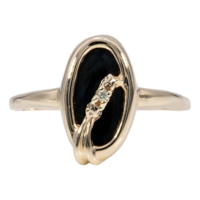 Black Onyx Estate Ring With Earth-Mined Diamond Accent in Solid 10k Gold, Oval, Size 6 For Sale