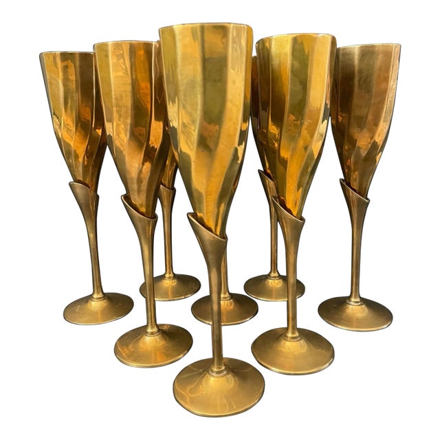 Set of 8 Elegant Stem Swirl Vintage Brass Champagne Flutes. MCM For Sale
