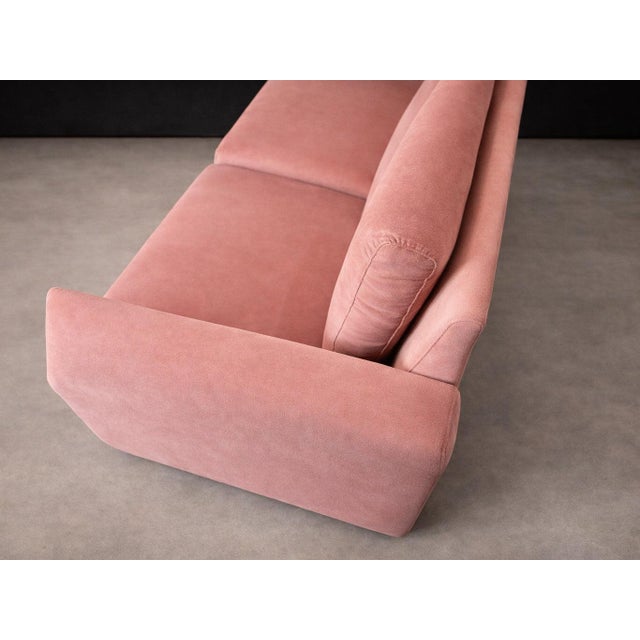 Pink “Rectangular” Four-Seat Sofa in Hardwood & Antique Rose Velvet by Joaquim Tenreiro, Brazil, 1950s - Lot 501 For Sale - Image 8 of 14