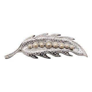Vintage 1980s Signed Valentino Rhodium Plated Rhinestone & Faux-Pearl Leaf Brooch For Sale
