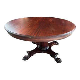 Early 20th Century Antique Classical Style Mahogany Round Dining Table By Hastings Table Co. For Sale