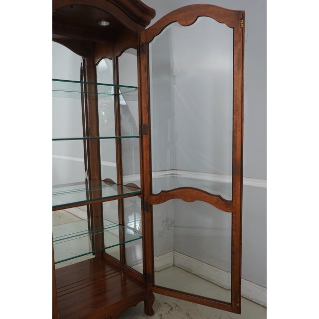 Ethan Allen 1980s Ethan Allen French Country Birch Curio Display Cabinet For Sale - Image 4 of 17