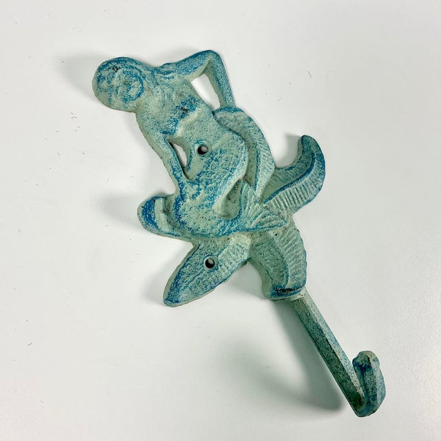 1970s 1970s Vintage Coastal Nautical Cast Iron Verdigris Mermaid Wall Hook. For Sale - Image 5 of 9