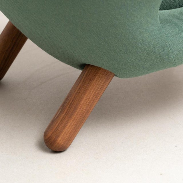 Pelican Chair in Wood and Fabric by Finn Juhl For Sale - Image 17 of 18