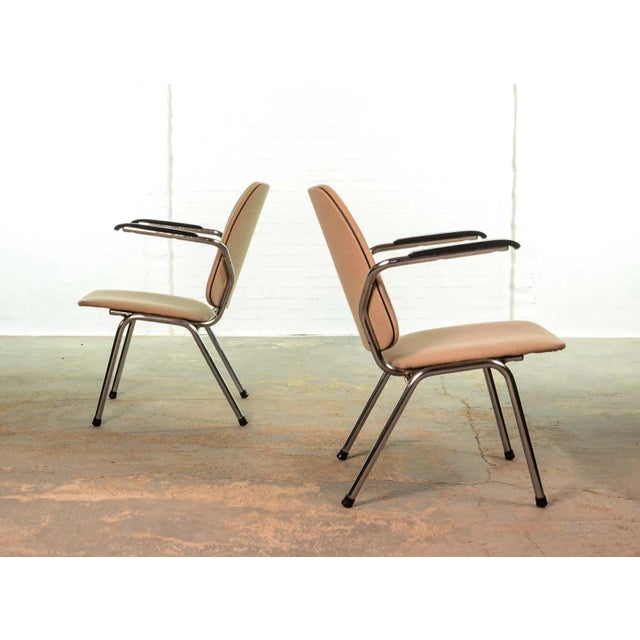 Mid-Century Modern Set of Chrome and Bakelite Armchairs by Martin de Wit for Gispen, 1960s For Sale - Image 3 of 7