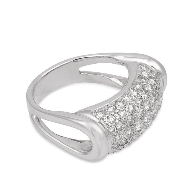 1980s French Vintage 1.20 Carat Diamond 18k White Gold Pave Ring, Size 5 For Sale - Image 4 of 7