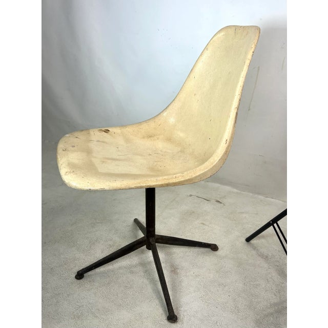Vintage Eames Style Fiberglass Side Chair For Sale - Image 9 of 9