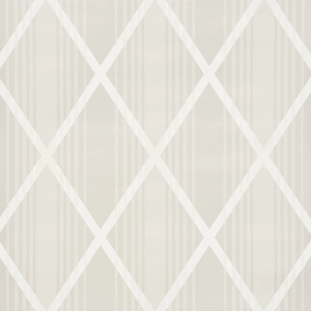 Schumacher Sample - Schumacher X David Oliver MontiWallpaper in Stone For Sale - Image 4 of 4