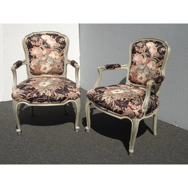 Gorgeous Chair sin Good Vintage Condition. Solid and Firm. Wear is usual for its age. Please study the photos and ask...