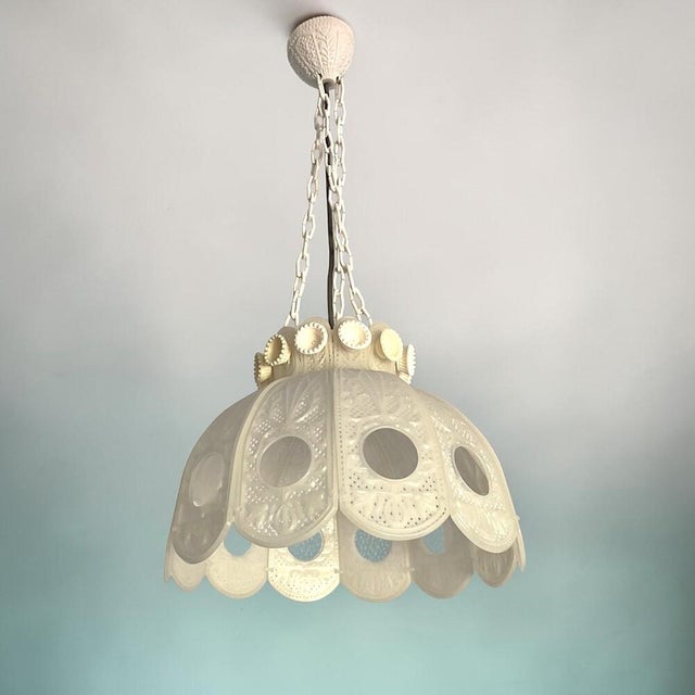 Farmhouse White Acrylic Modular Hanging Light Small Chandelier, Ukraine, 1970s For Sale - Image 16 of 16