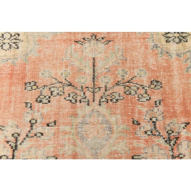 Vintage Handmade Rug in Wool For Sale - Image 5 of 11