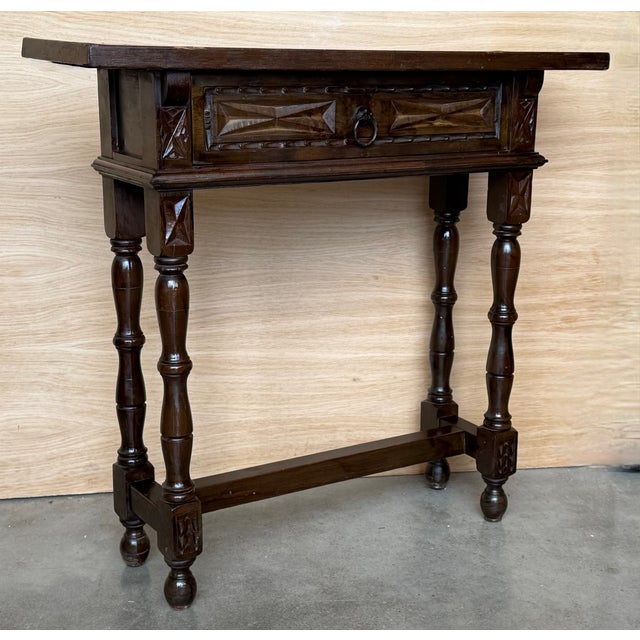 Early 20th Narrow Catalan Spanish Carved Walnut Console Table With Drawer For Sale - Image 4 of 8