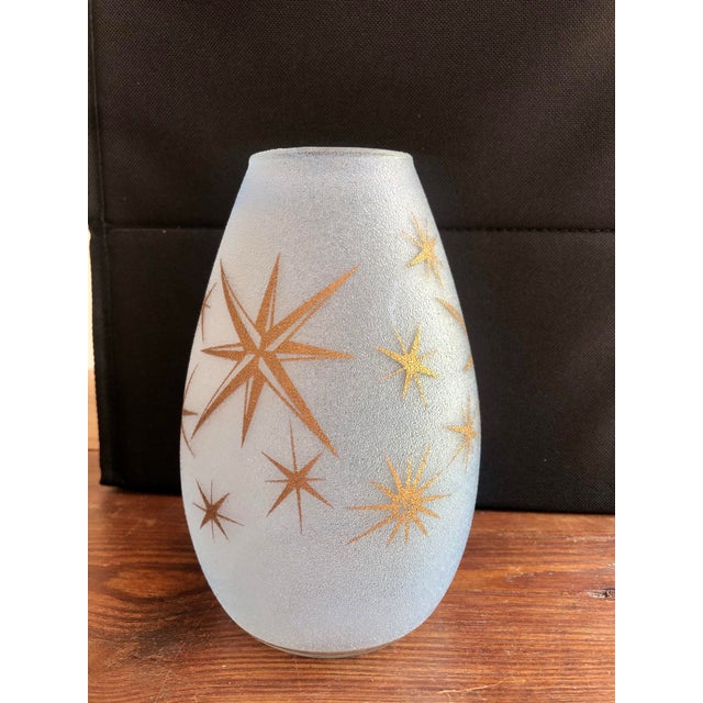 Vintage 1950s Mid-Century Modern Bartlett-Collins Frosted Atomic Starburst Vase - Excellent Condition. Add an authentic...