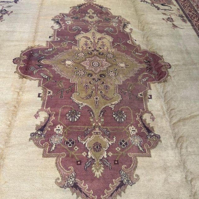 Antique Agra Rug | Medallion Design | 14×16 For Sale - Image 4 of 6
